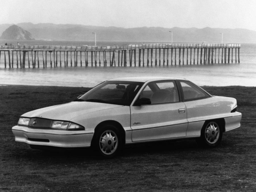  Buick Skylark Coupe 1992 года  (фото 1 из 2)